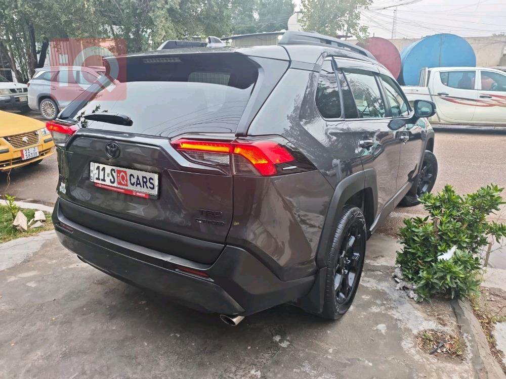 تويوتا راف 4